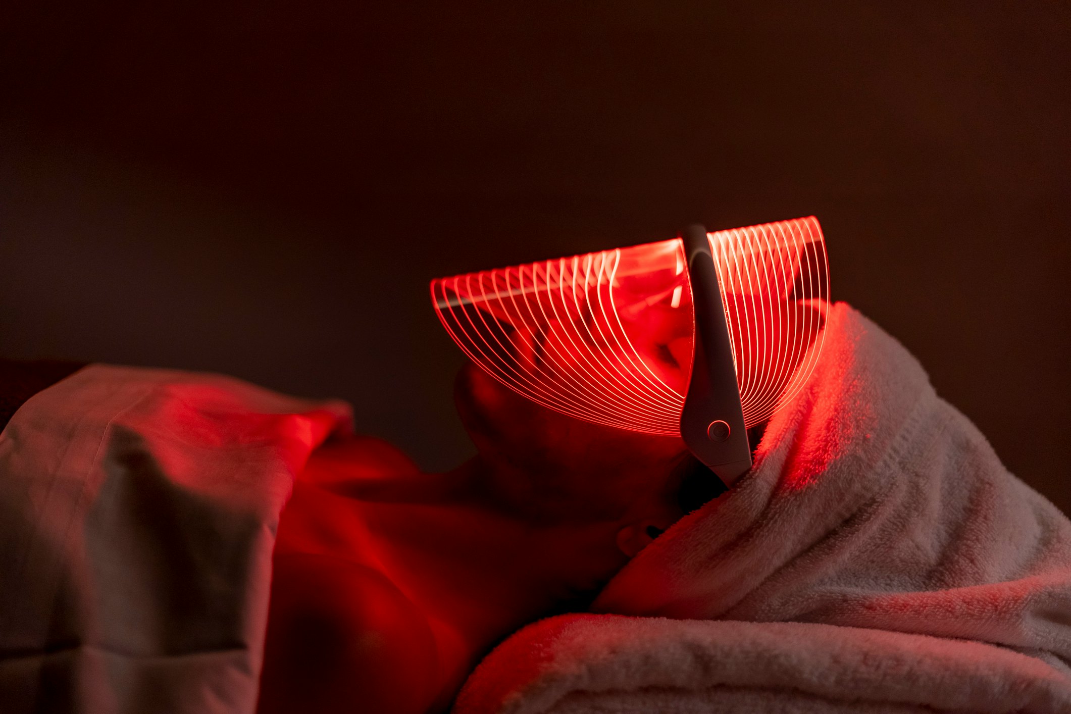 how-to-use-red-light-therapy-at-home:-a-quick-&-easy-guide